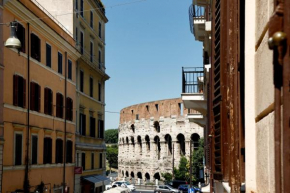  Colosseo Apartments and Rooms - Rome City Centre  Рим